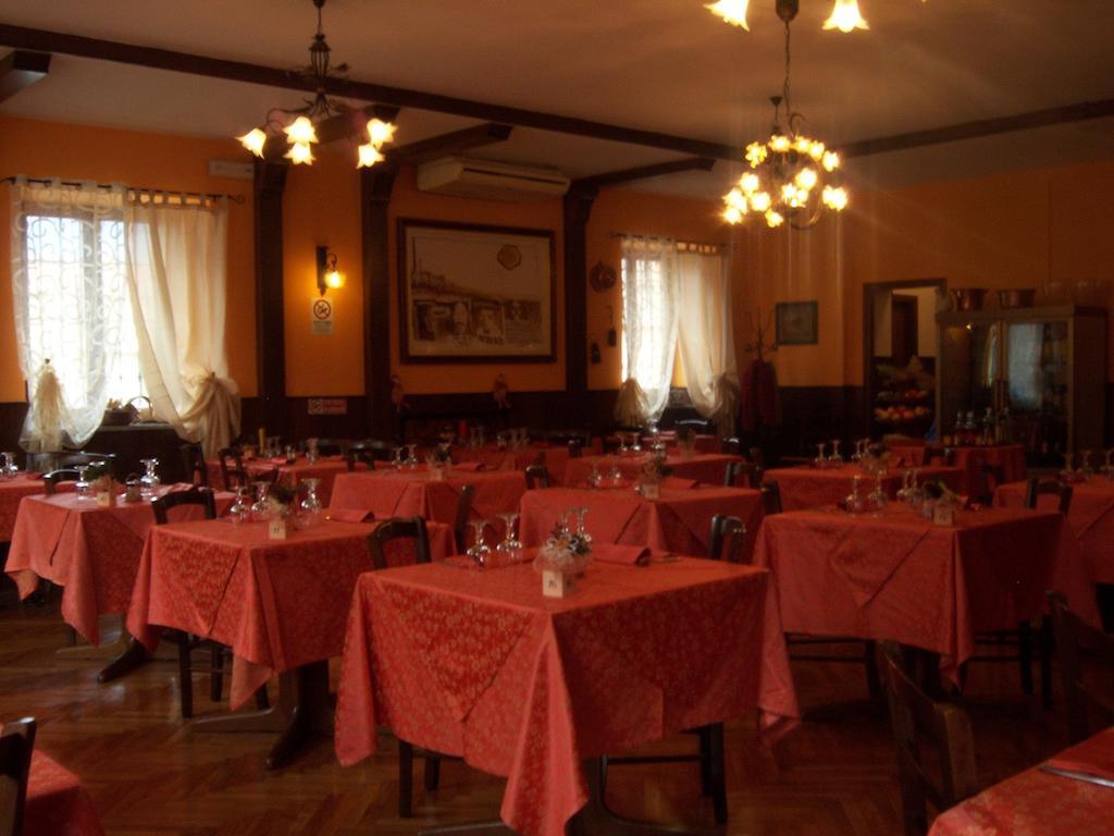 Nuovo Hotel Tripoli Settimo Vittone Zewnętrze zdjęcie