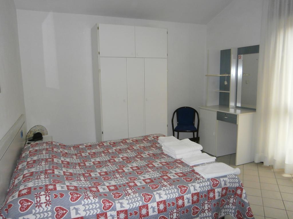 Nuovo Hotel Tripoli Settimo Vittone Pokój zdjęcie